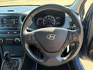 Used 2017 Hyundai I10 Premium Blue - Interior and Exterior details 20