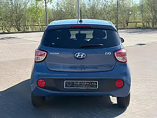 Used 2017 Hyundai I10 Premium Blue - Interior and Exterior details 5
