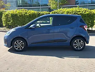Used 2017 Hyundai I10 Premium Blue - Interior and Exterior details 7