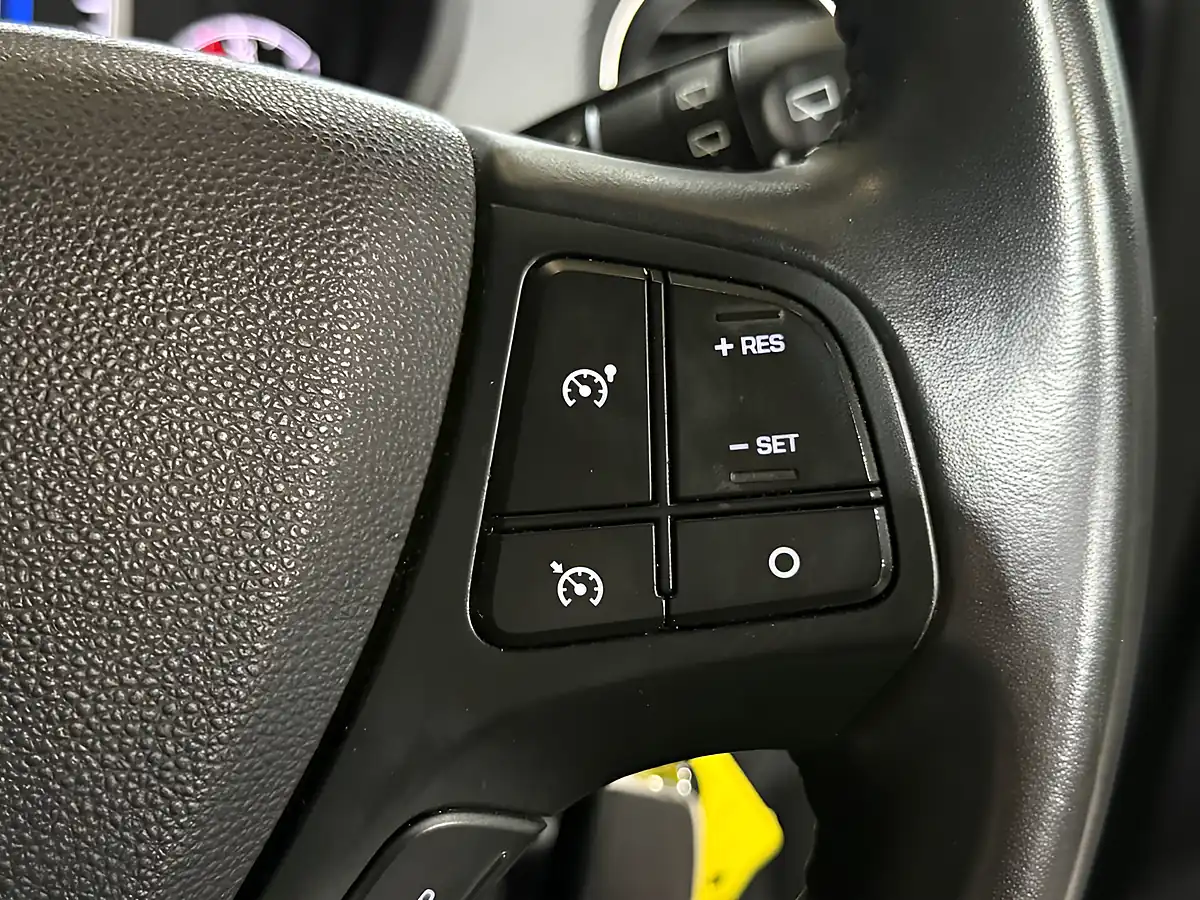 Used 2017 Hyundai I10 Premium Grey - Interior and Exterior details 16