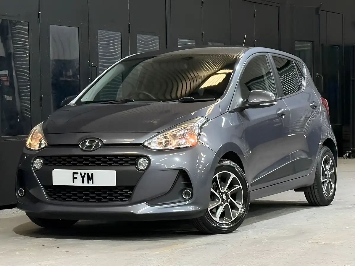 Used 2017 Hyundai I10 Premium Grey - Interior and Exterior details 20