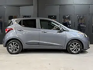 Used 2017 Hyundai I10 Premium Grey - Interior and Exterior details 4