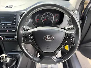 Used 2017 Hyundai I10 Premium Grey - Interior and Exterior details 10