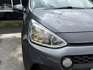 Used 2017 Hyundai I10 Premium Grey - Interior and Exterior details 6