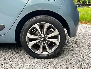 Used 2017 Hyundai i10 Premium Se Aqua Sparkling - Interior and Exterior details 10
