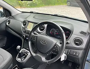 Used 2017 Hyundai i10 Premium Se Aqua Sparkling - Interior and Exterior details 13