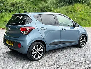 Used 2017 Hyundai i10 Premium Se Aqua Sparkling - Interior and Exterior details 3