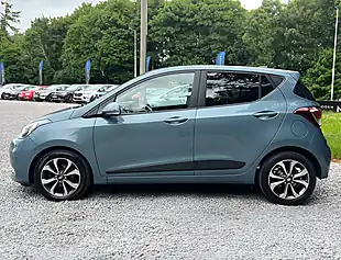 Used 2017 Hyundai i10 Premium Se Aqua Sparkling - Interior and Exterior details 6