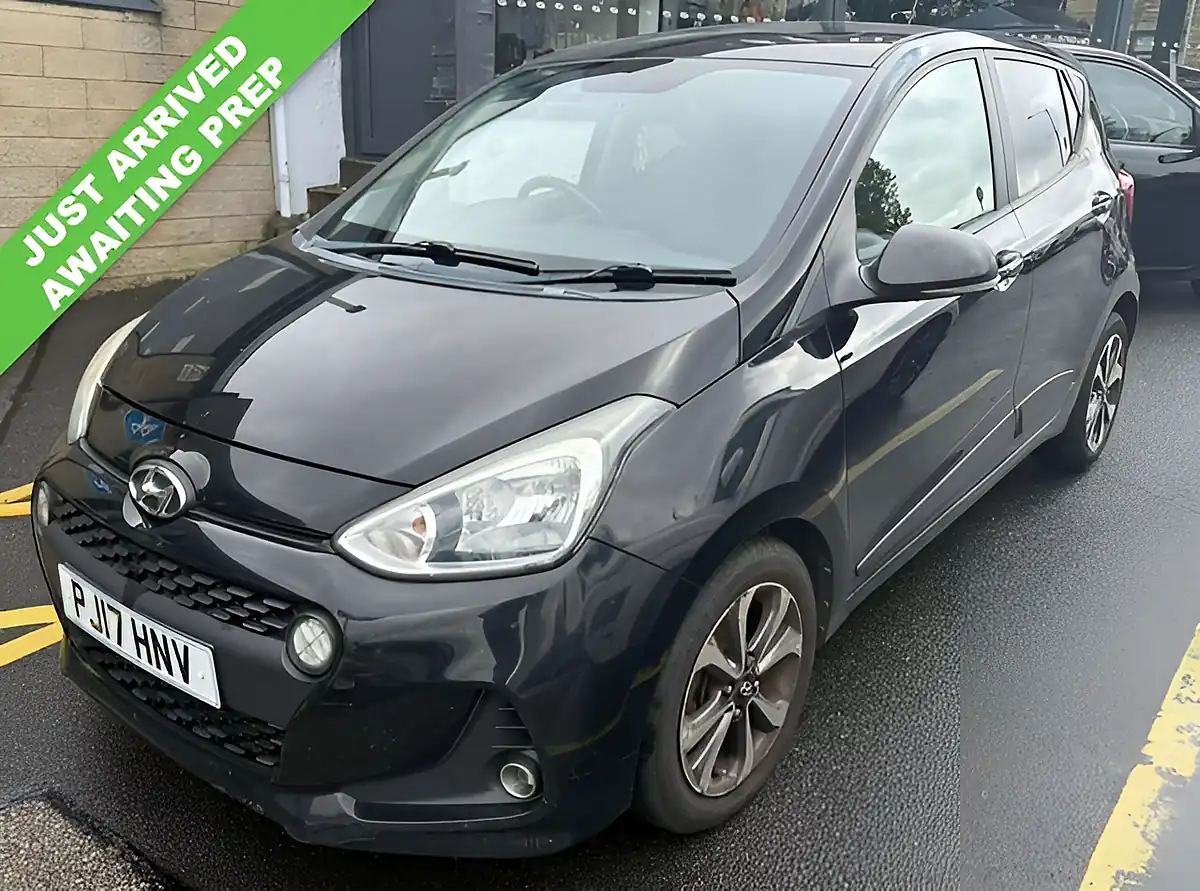 Used 2017 Hyundai I10 Premium Se Black - Front View