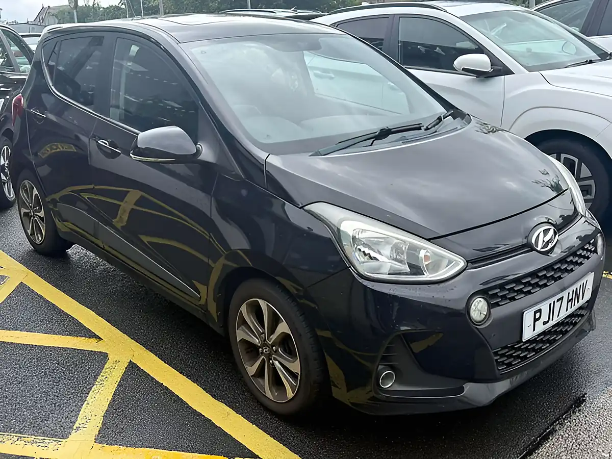 Used 2017 Hyundai I10 Premium Se Black - Interior and Exterior details 2
