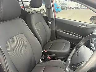 Used 2017 Hyundai I10 Premium Se Red - Interior and Exterior details 13