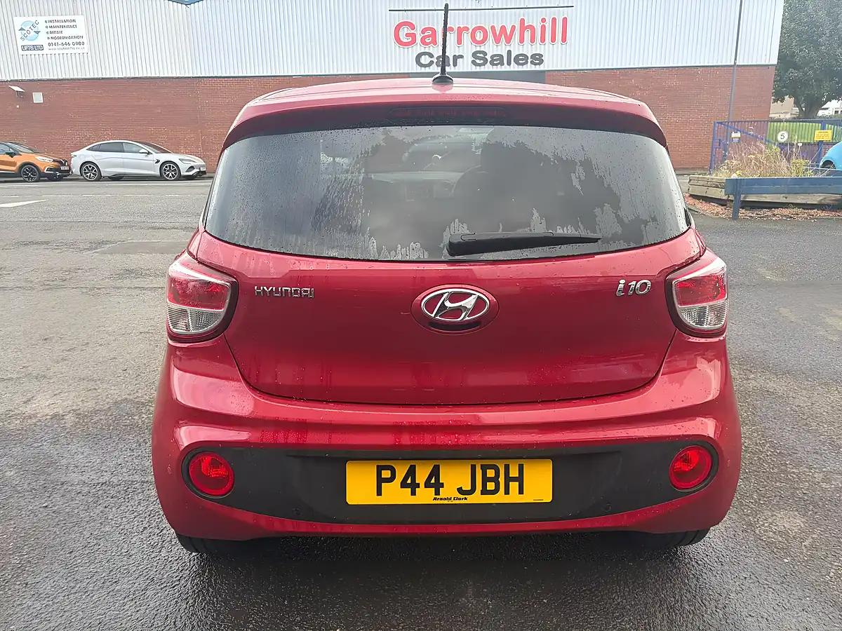 Used 2017 Hyundai I10 Premium Se Red - Interior and Exterior details 7