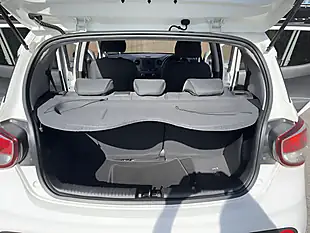 Used 2017 Hyundai I10 Premium White - Interior and Exterior details 16