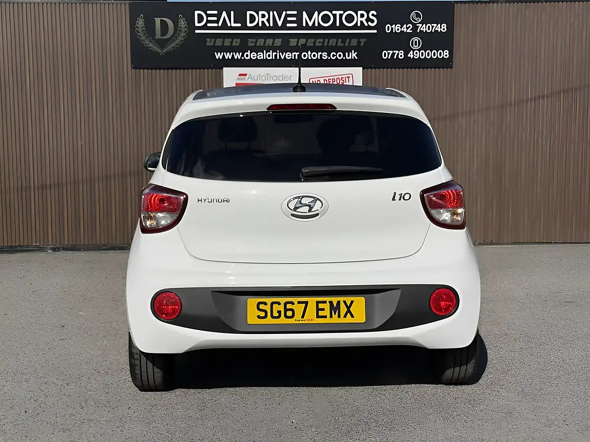 Used 2017 Hyundai I10 Premium White - Interior and Exterior details 6