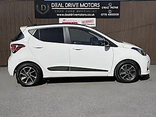 Used 2017 Hyundai I10 Premium White - Interior and Exterior details 8