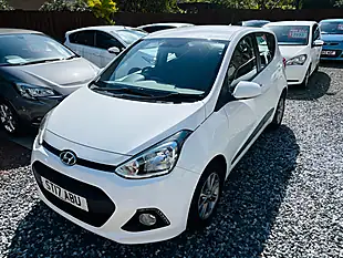 Used 2017 Hyundai i10 Premium White - Interior and Exterior details 10
