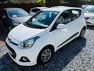 Used 2017 Hyundai i10 Premium White - Interior and Exterior details 2
