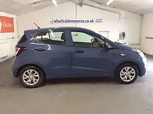 Used 2017 Hyundai I10 S Blue - Interior and Exterior details 5