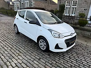Used 2017 Hyundai i10 S Polar White - Interior and Exterior details 11