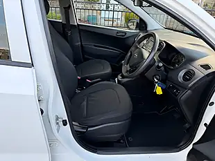 Used 2017 Hyundai i10 S Polar White - Interior and Exterior details 2