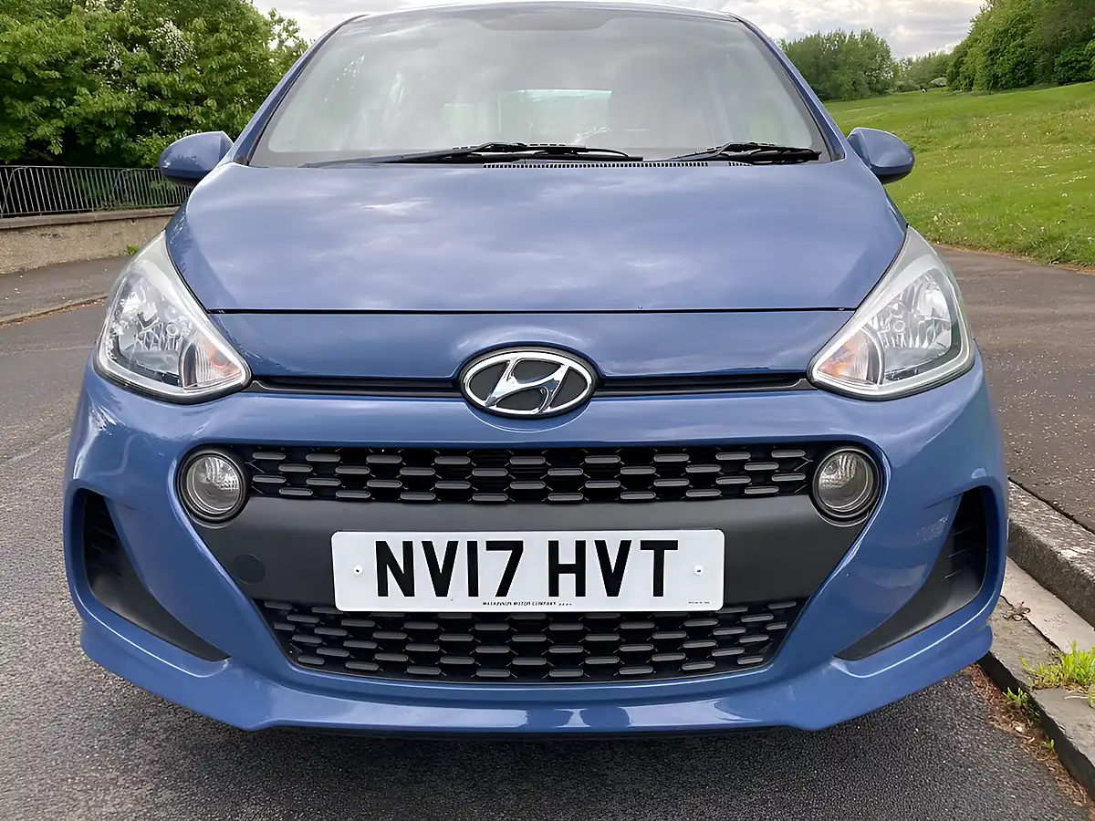Used 2017 Hyundai i10 Se Blue - Interior and Exterior details 15