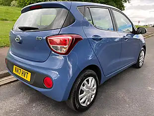Used 2017 Hyundai i10 Se Blue - Interior and Exterior details 5