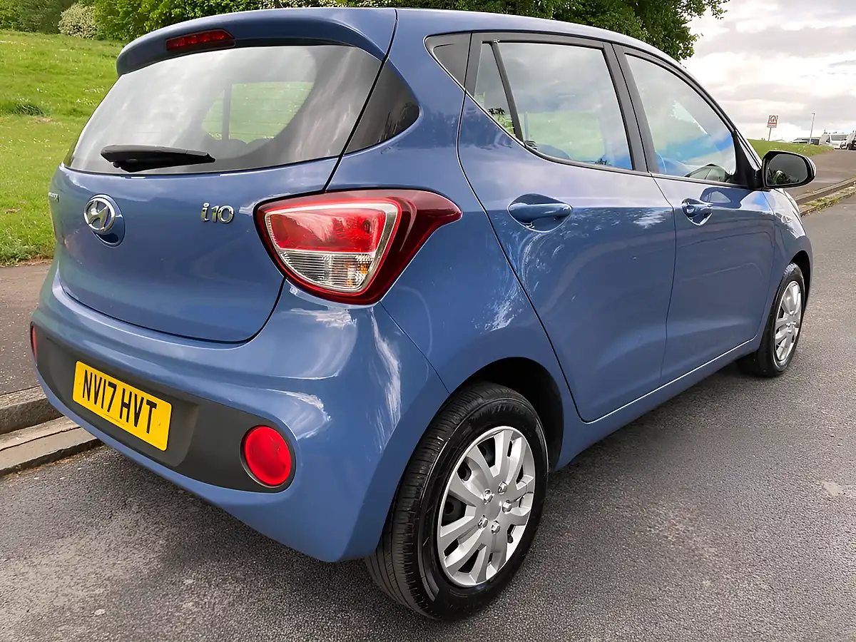 Used 2017 Hyundai i10 Se Blue - Interior and Exterior details 5