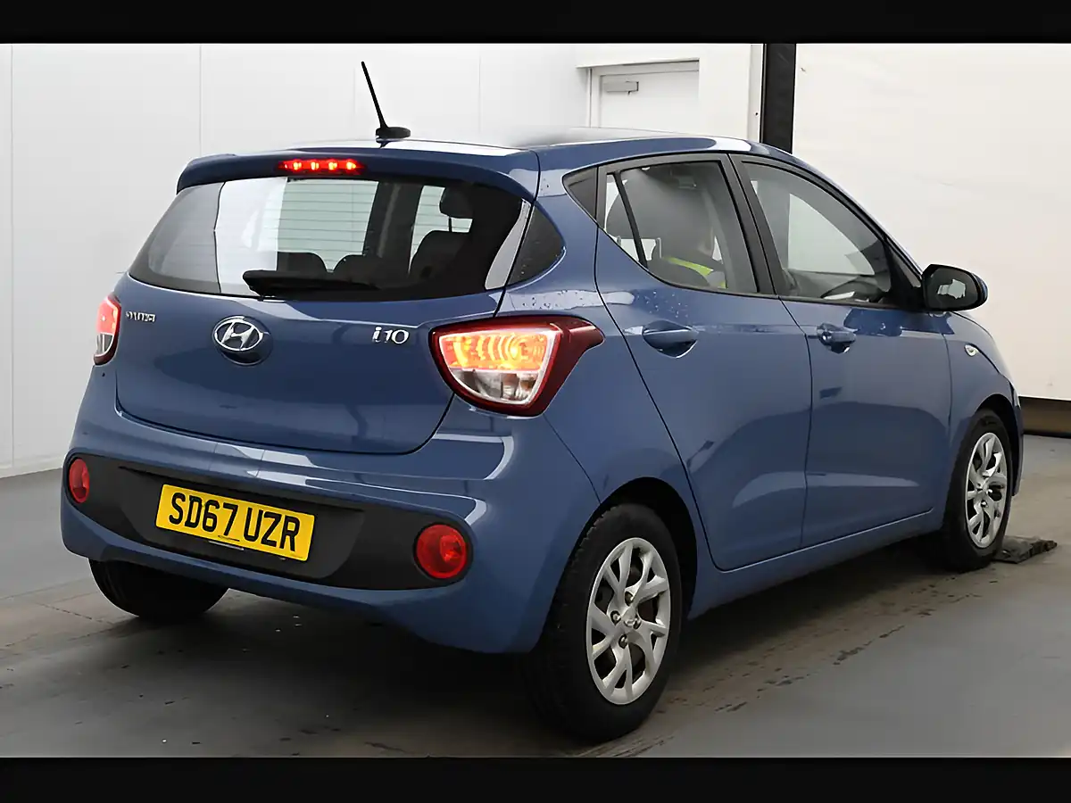 Used 2017 Hyundai i10 Se Blue - Interior and Exterior details 12