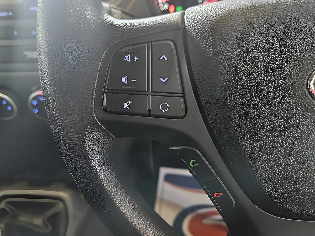 Used 2017 Hyundai I10 Se Blue - Interior and Exterior details 16