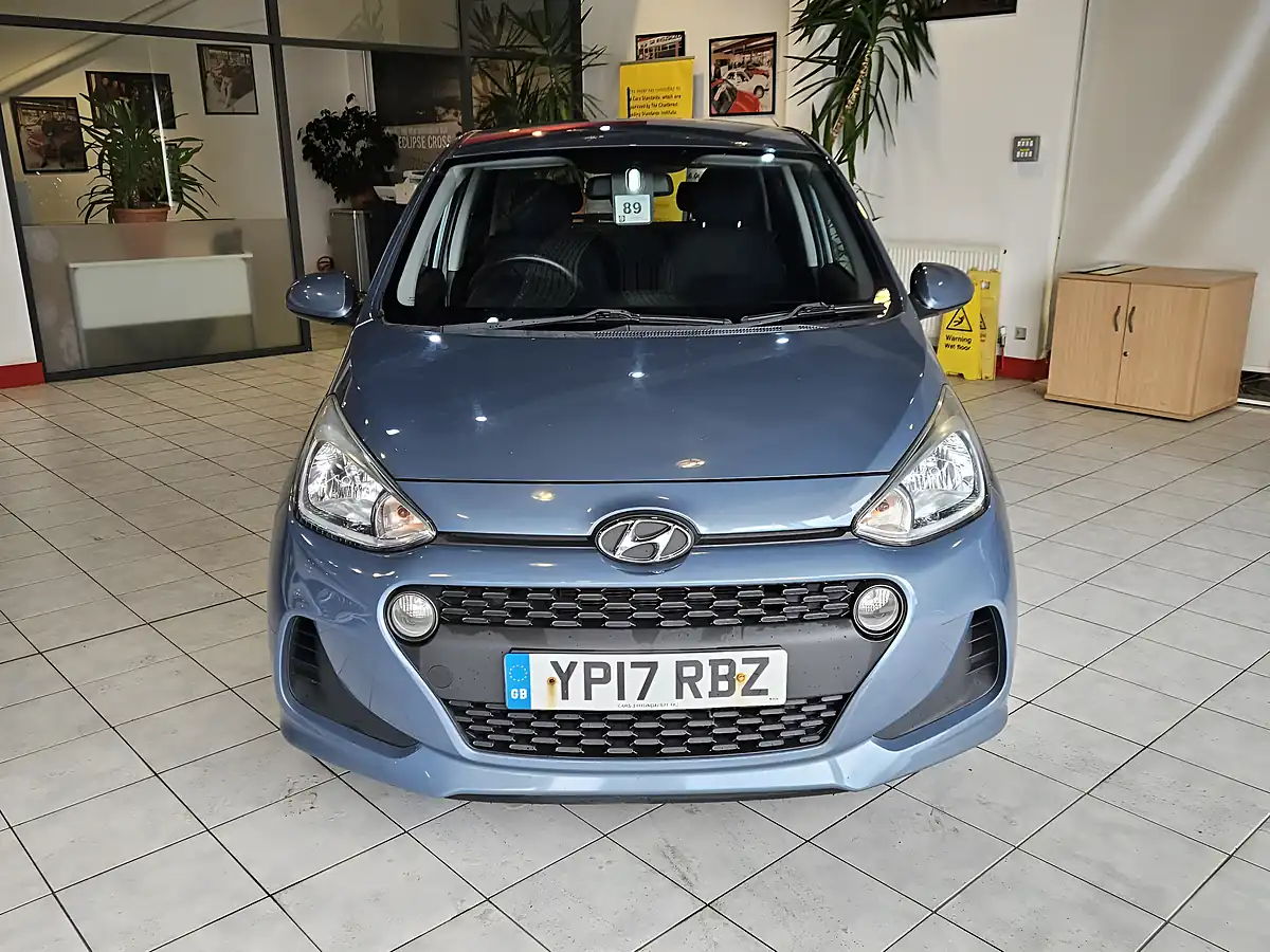 Used 2017 Hyundai I10 Se Blue - Interior and Exterior details 2