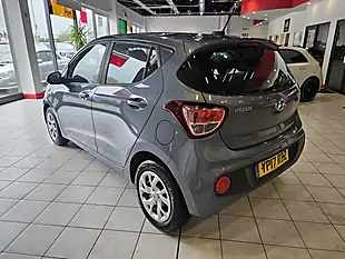 Used 2017 Hyundai I10 Se Blue - Interior and Exterior details 6