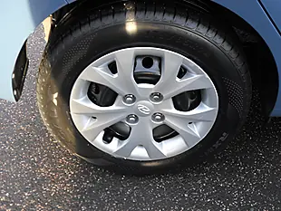 Used 2017 Hyundai I10 Se Blue - Interior and Exterior details 12