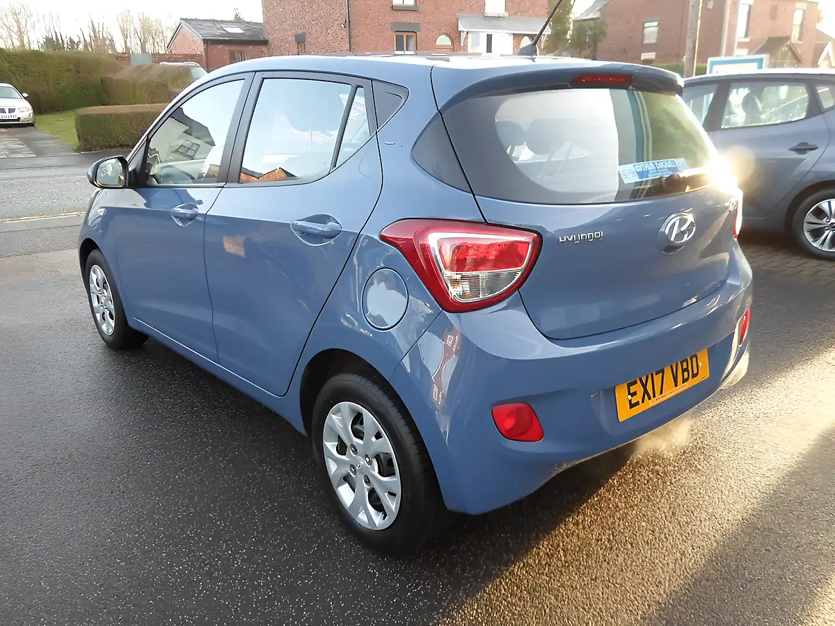 Used 2017 Hyundai I10 Se Blue - Interior and Exterior details 2