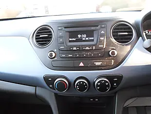 Used 2017 Hyundai I10 Se Blue - Interior and Exterior details 6