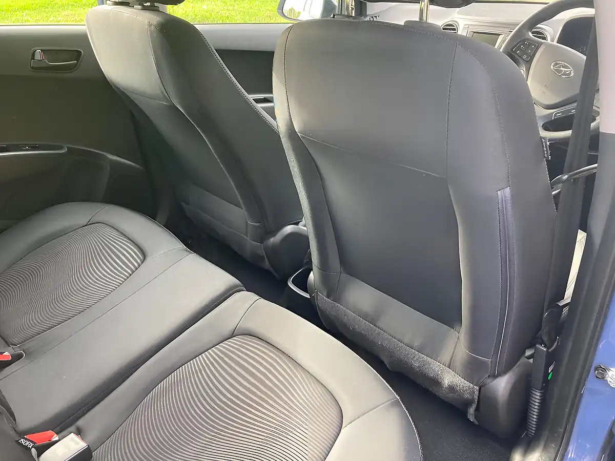 Used 2017 Hyundai I10 Se Blue - Interior and Exterior details 11