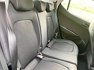 Used 2017 Hyundai I10 Se Blue - Interior and Exterior details 12