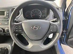 Used 2017 Hyundai I10 Se Blue - Interior and Exterior details 14