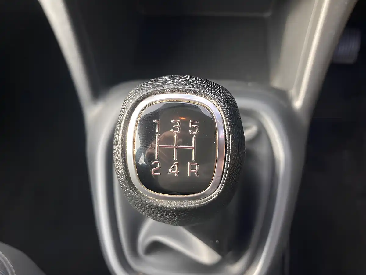 Used 2017 Hyundai I10 Se Blue - Interior and Exterior details 18