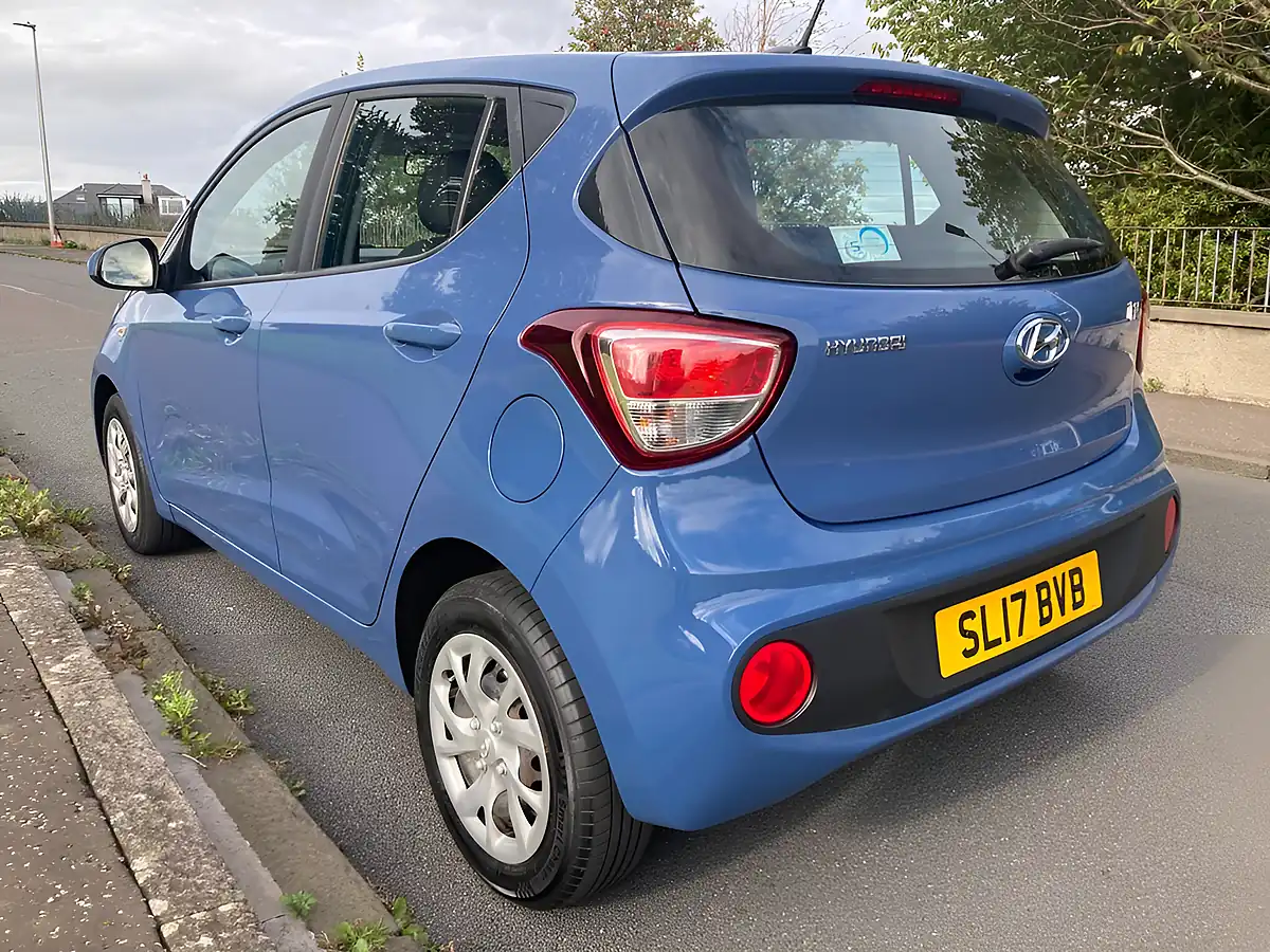 Used 2017 Hyundai I10 Se Blue - Interior and Exterior details 5