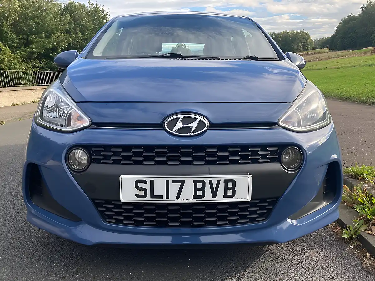 Used 2017 Hyundai I10 Se Blue - Interior and Exterior details 8