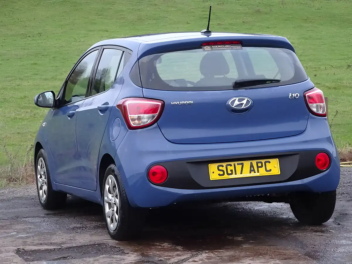 Used 2017 Hyundai i10 Se Blue - Interior and Exterior details 3