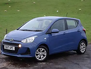 Used 2017 Hyundai i10 Se Blue - Interior and Exterior details 8
