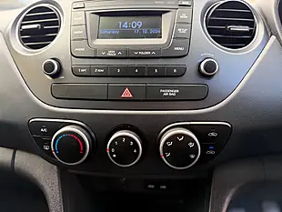 Used 2017 Hyundai I10 Se Grey - Interior and Exterior details 18