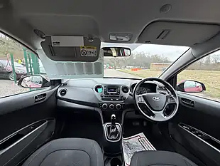 Used 2017 Hyundai i10 Se Passion Red - Interior and Exterior details 14