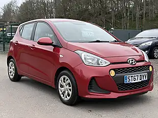 Used 2017 Hyundai i10 Se Passion Red - Interior and Exterior details 3