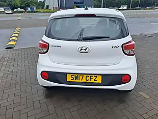 Used 2017 Hyundai I10 Se White - Interior and Exterior details 7