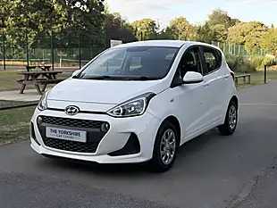 Used 2017 Hyundai i10 Se White - Interior and Exterior details 3
