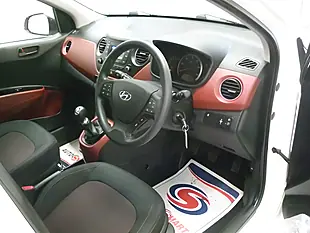 Used 2017 Hyundai i10 Se White - Interior and Exterior details 13
