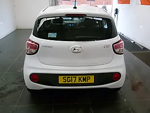 Used 2017 Hyundai i10 Se White - Interior and Exterior details 8