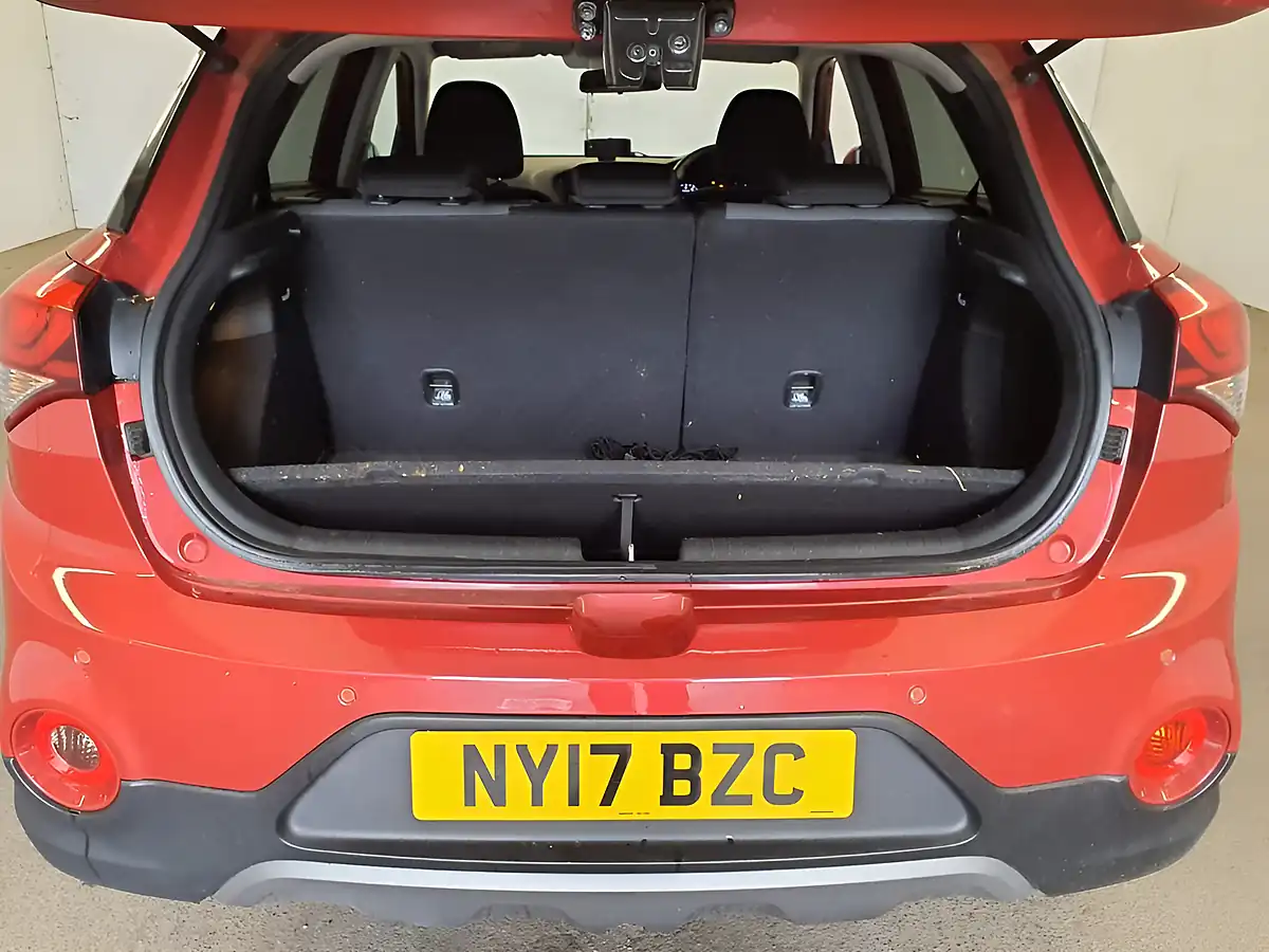 Used 2017 Hyundai i20 Active Edition Passion Red - Interior and Exterior details 13